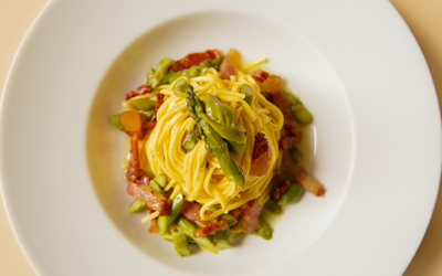 TAGLIOLINI CON PUNTE DI ASPARAGI E GUANCIALE